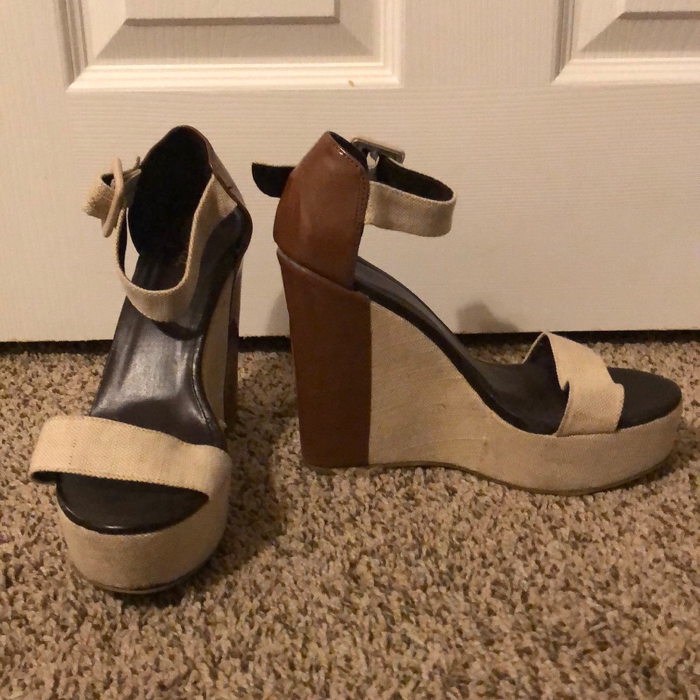 Dots summer wedges